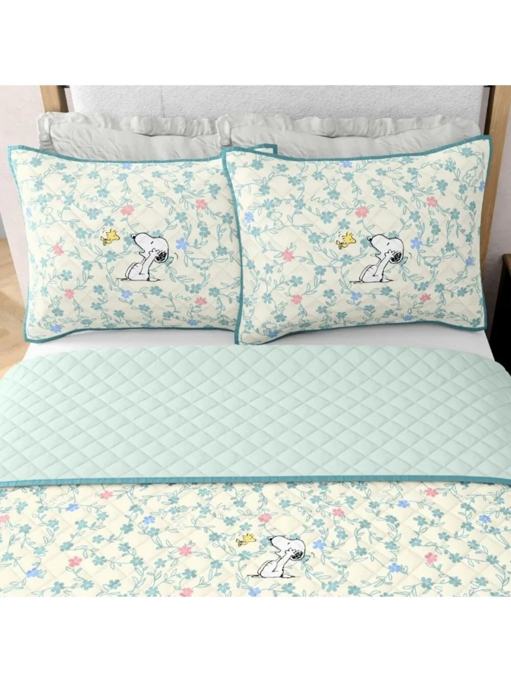 Cozy Microfiber Quilt Set - Lightweight All-Season Coverlet with 2 Shams